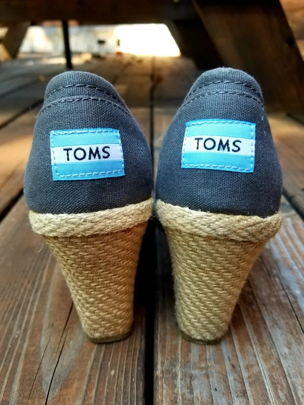 TOMS OPEN TOE WEDGES SIZE W 71/2