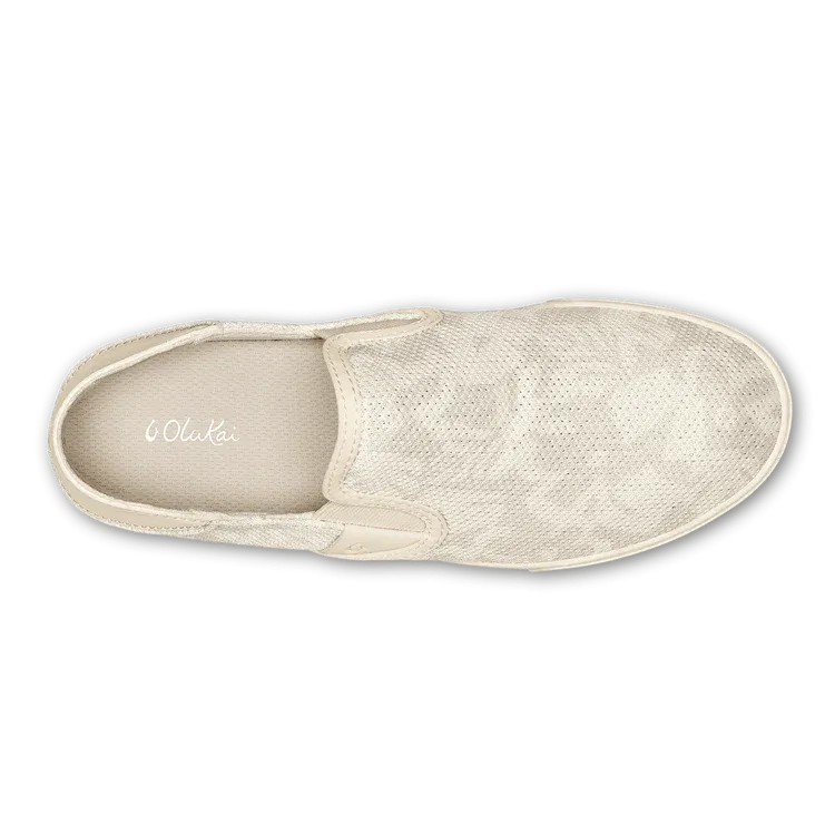 Women's Olukai Pehuea Color: Puka / White