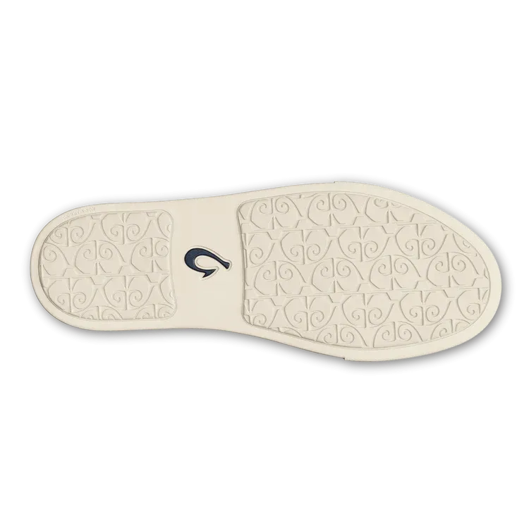 Women's Olukai Pehuea Color: Puka / White