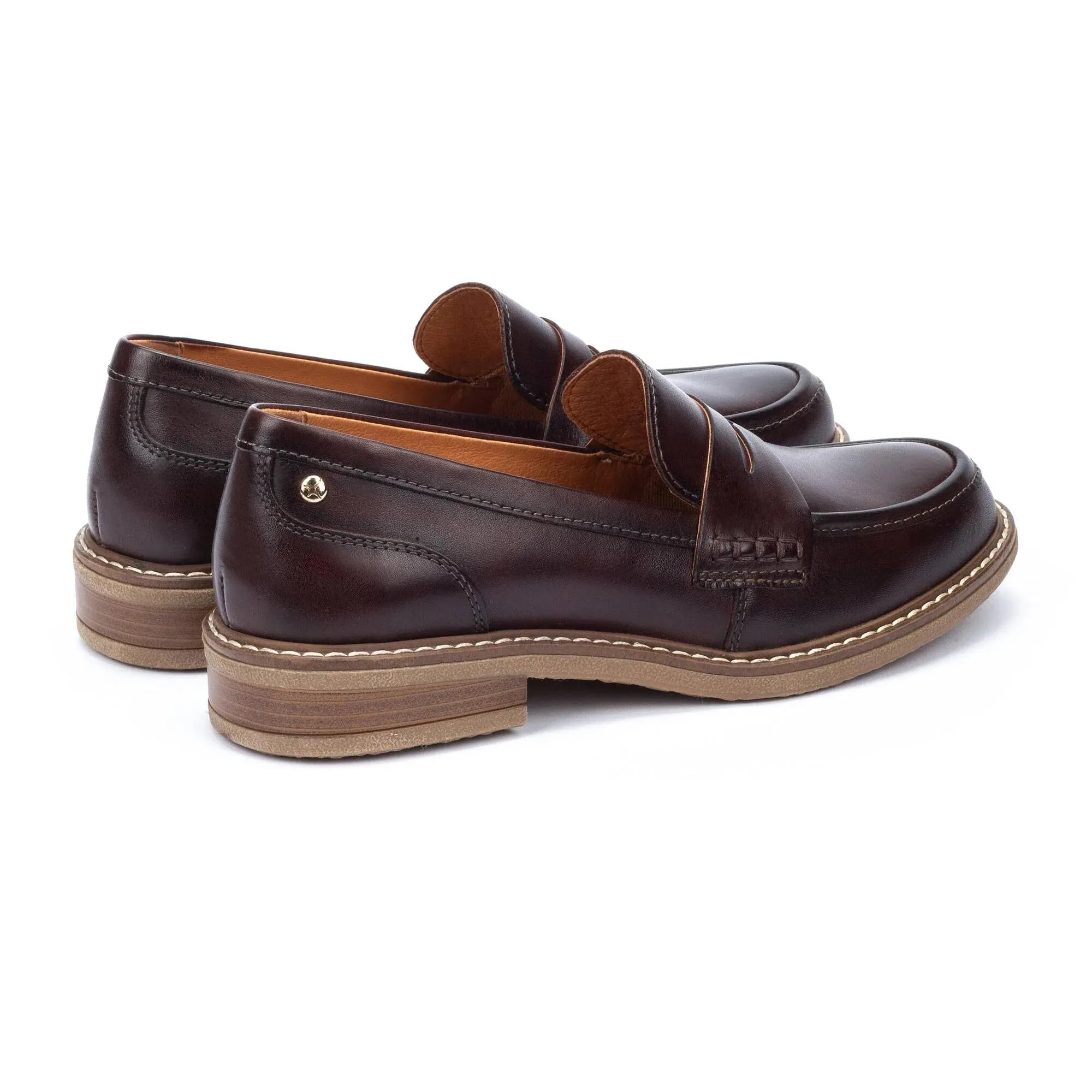 Women's Pikolinos Aldaya Loafers Color: Caoba